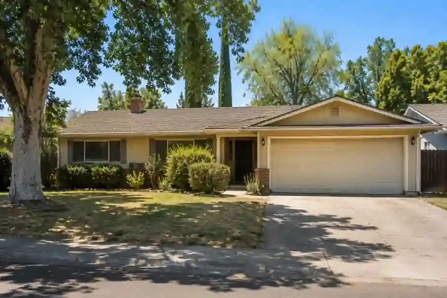 R&H Distressed Properties | Sell My House Fast Sacramento | We Buy Houses Sacramento in Sacramento, CA