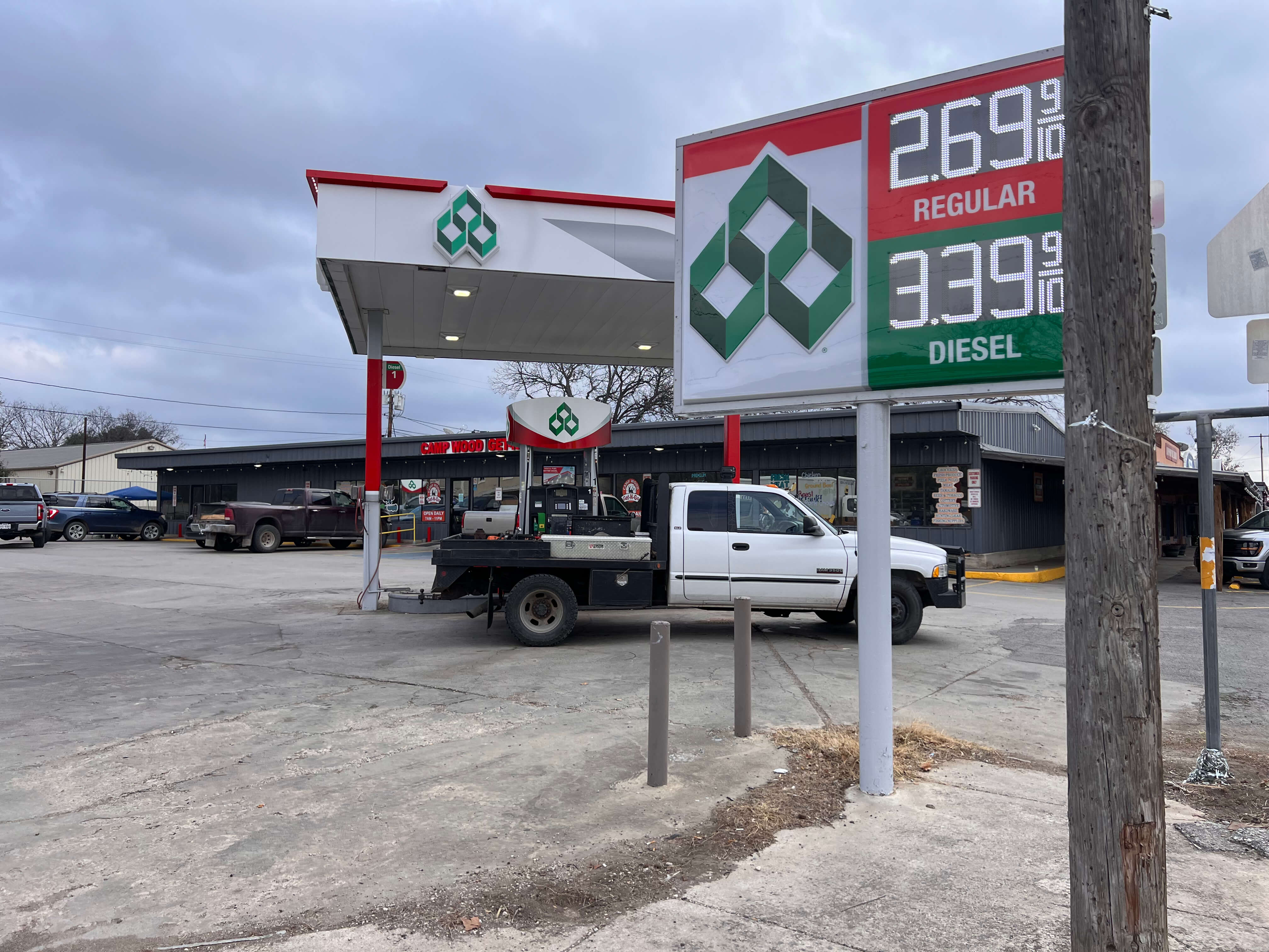 Camp Wood Get-N-Go in Camp Wood, TX (5)