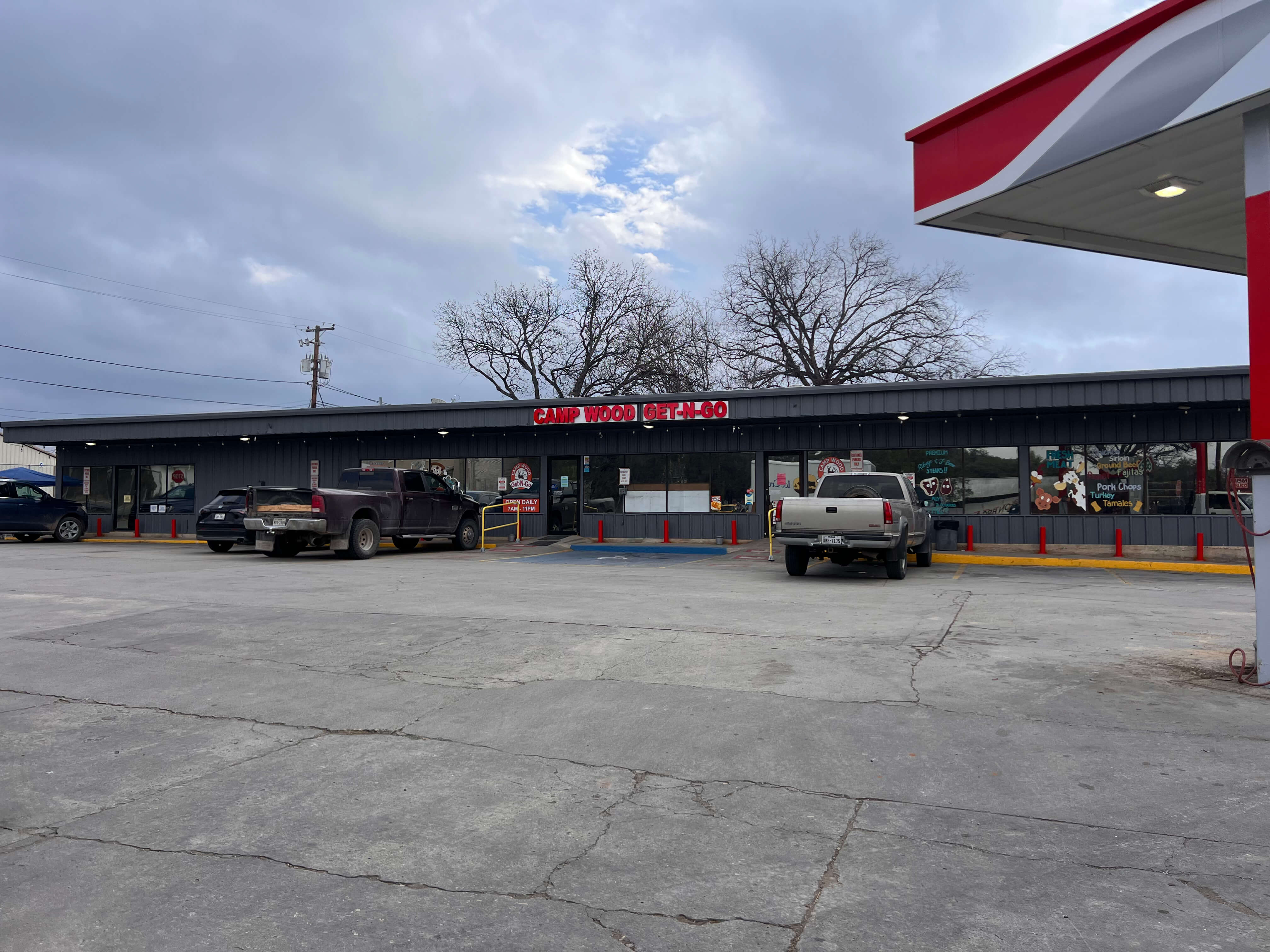 Camp Wood Get-N-Go in Camp Wood, TX (6)