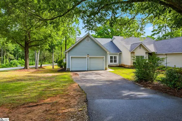 The Clayton Group at Real Broker in Campobello, SC (3)