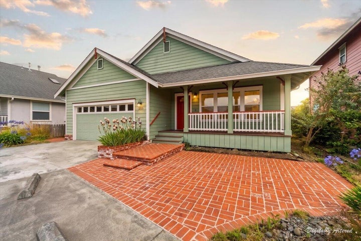 THE KEY Real Estate Group in Eureka, CA (6)