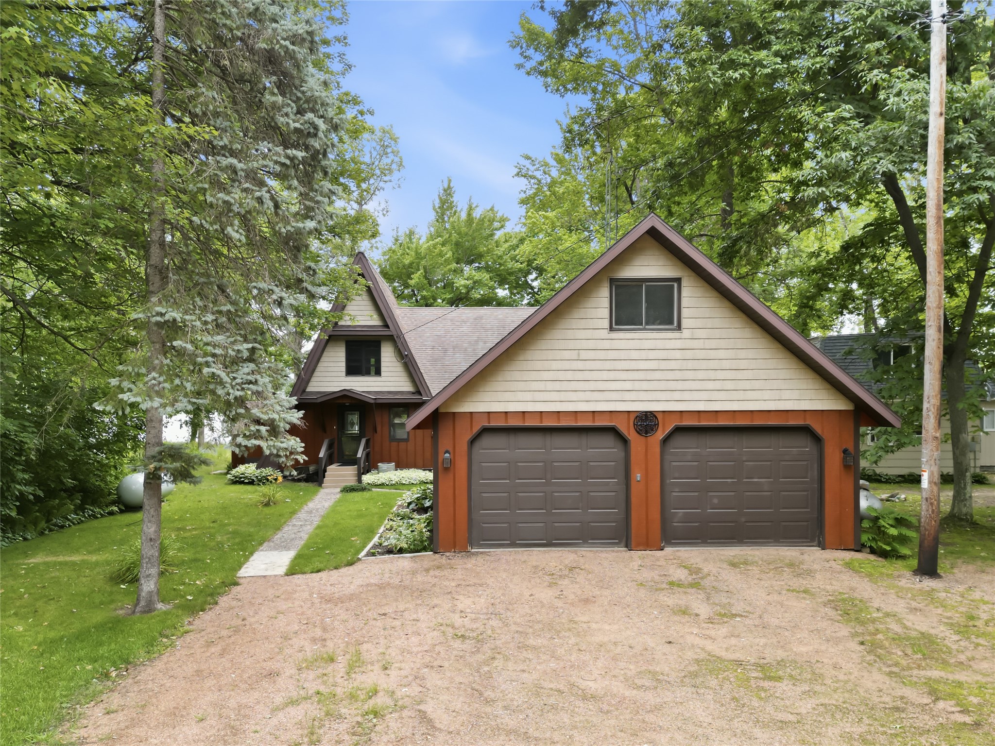 Luxe Realty in Cornell, WI