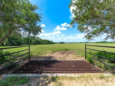 BUBELA REAL ESTATE in Weimar, TX (4)
