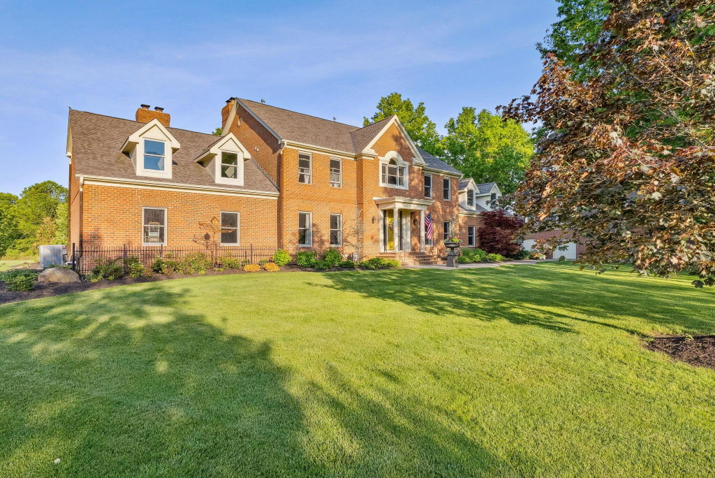 Shannon Grimm - Howard Hanna Real Estate Services in Dublin, OH (2)