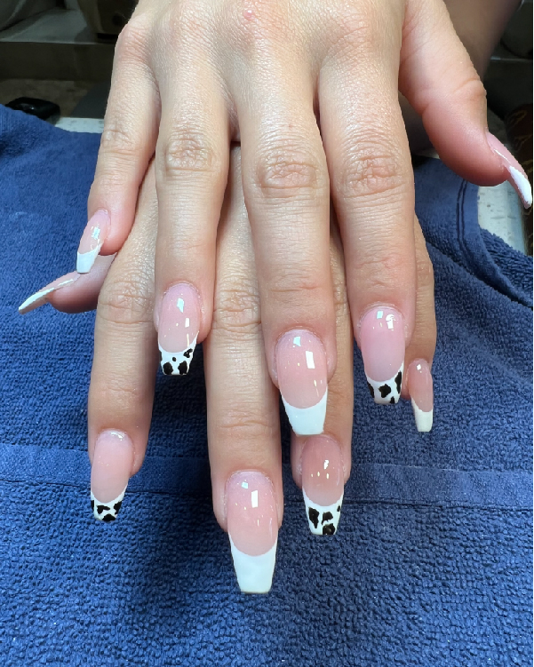 GLOW NAILS & SPA in Coral Springs, FL