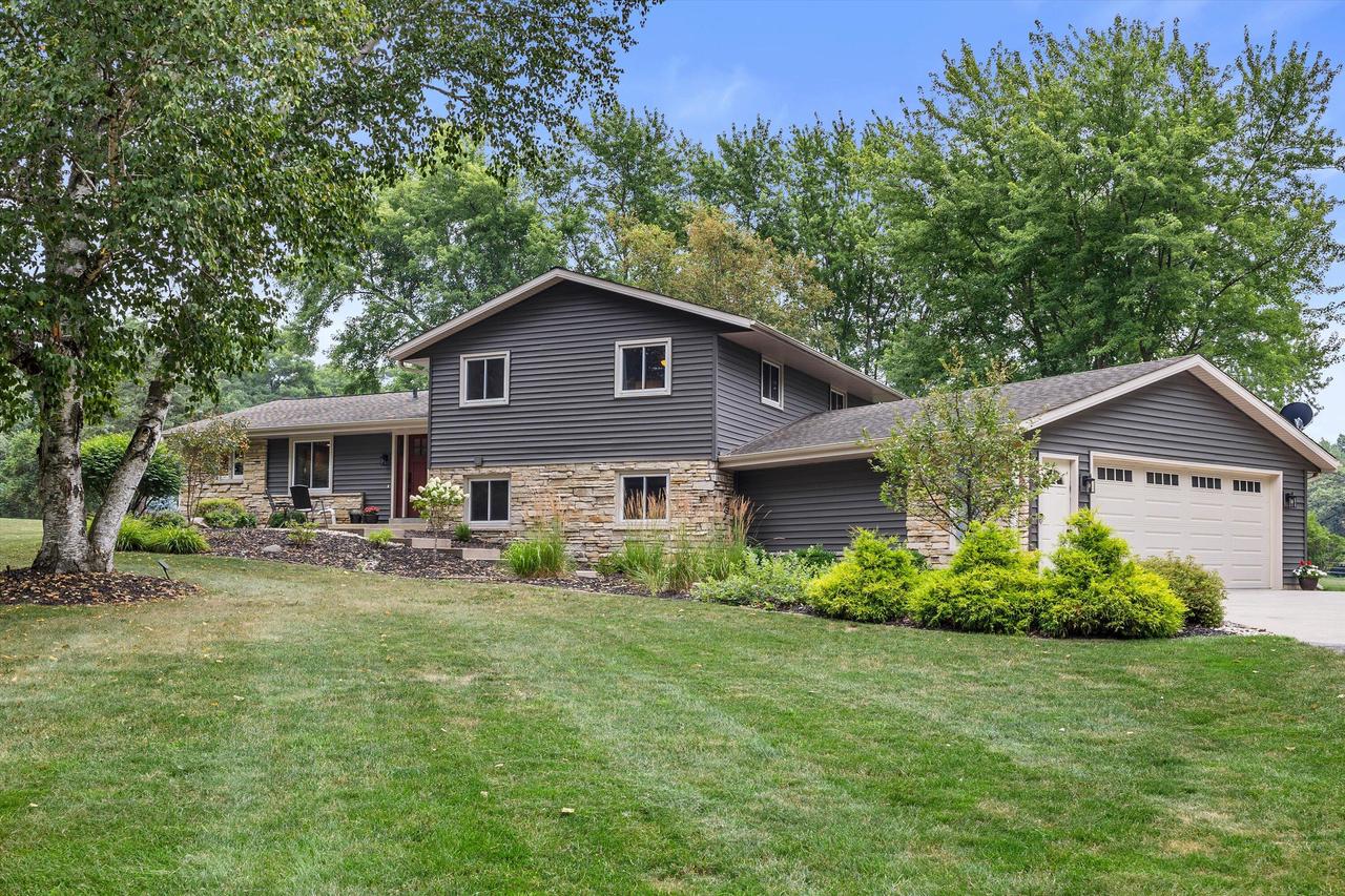 Kimberly Stark | Kimberly and Co Real Estate in Okauchee Lake, WI