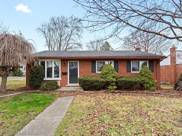 Snabby Real Estate - Clawson in Clawson, MI