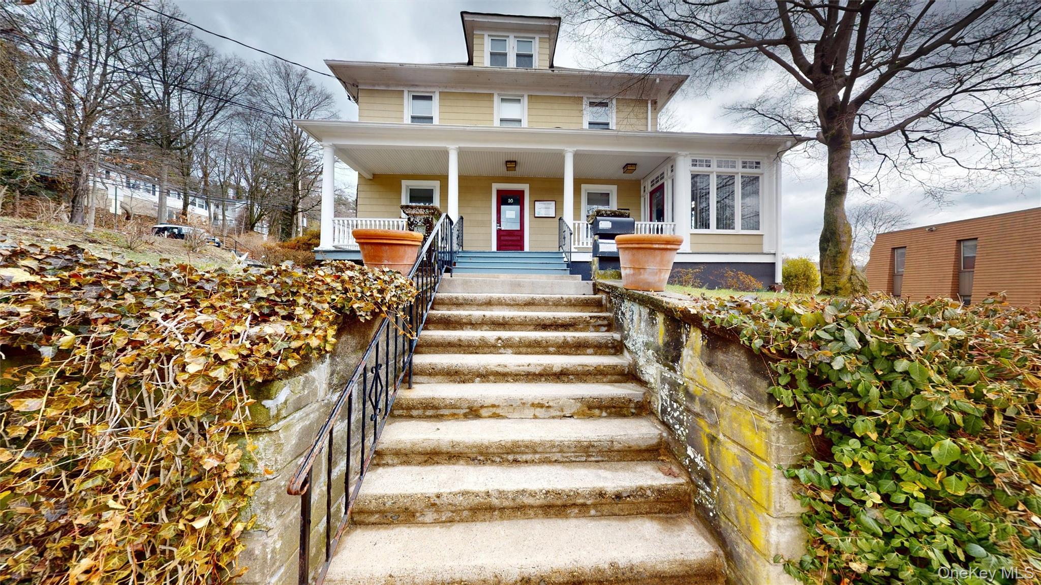 Hollingsworth Real Estate Group in White Plains, NY (2)