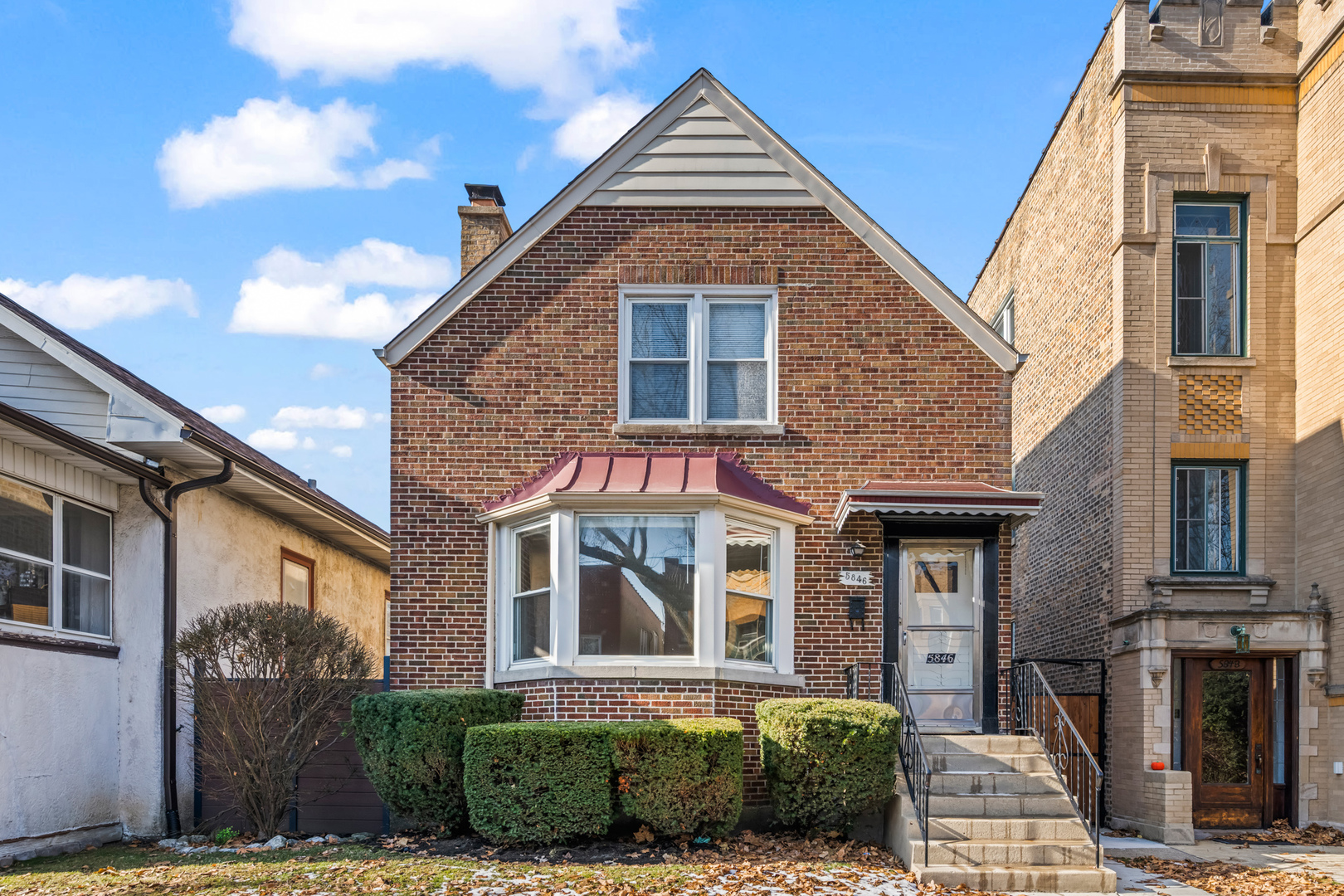 Tina Hollins, Broker- Coldwell Banker Realty in Oak Lawn, IL (3)
