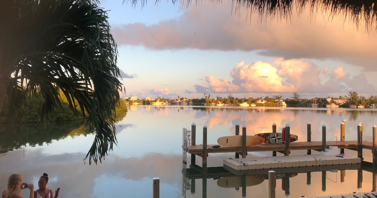 Sparky's Landing - Fish n Cocktails in Marathon, FL