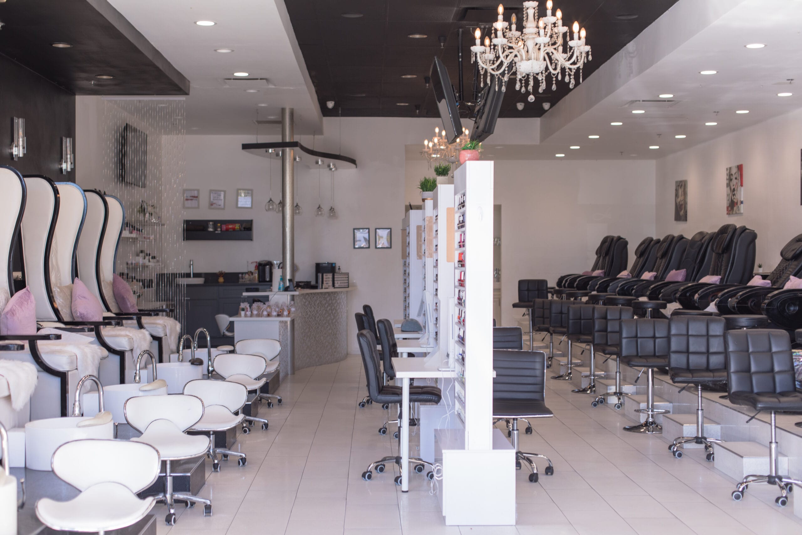 Luminous Nail & Beauty Bar in Bellflower, CA (4)