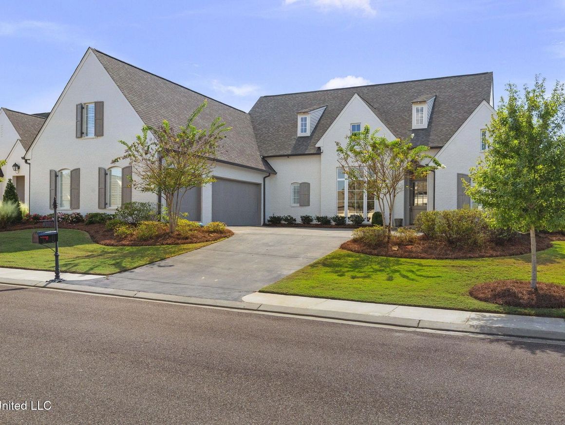Locke Ward, Realtor C.H. & Company Real Estate, Inc . in Jackson, MS (4)
