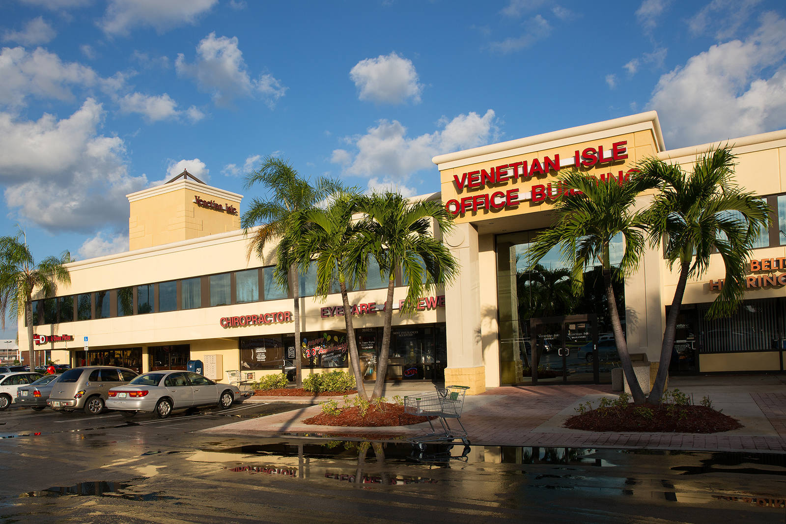 Venetian Isle Shopping Ctr in Lighthouse Point, FL (4)