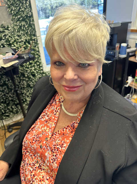 Hair N' Bloom in Leesburg, FL (2)