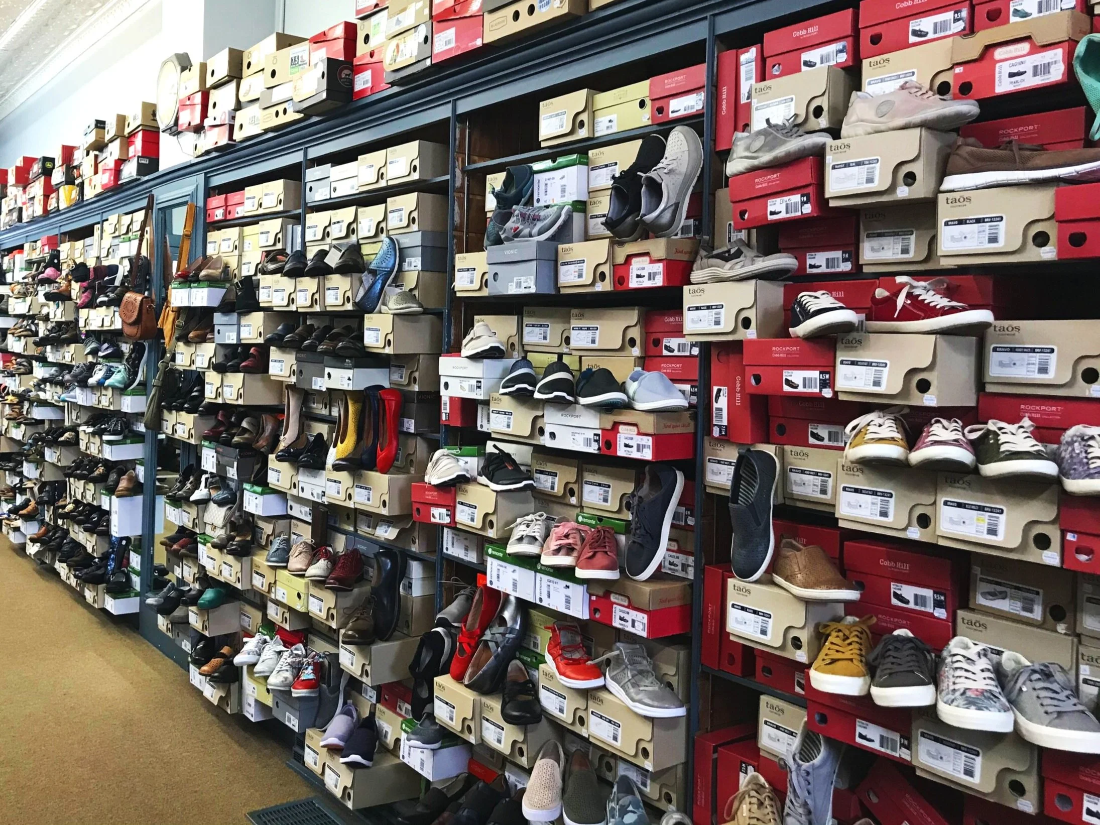 Buzzard's Family Shoe Store in Loudonville, OH (2)