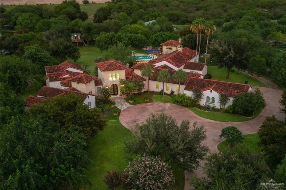 The Jaime Lee Gonzalez Realtor Team - Top Realtor in McAllen, Luxury Real Estate agent in McAllen, Investment Properties in Edinburg, TX (3)