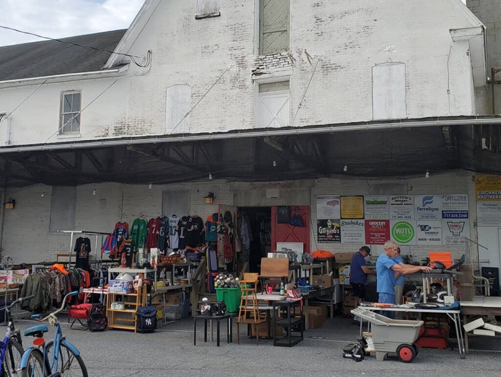 Root's Country Market & Auction in Manheim, PA (5)
