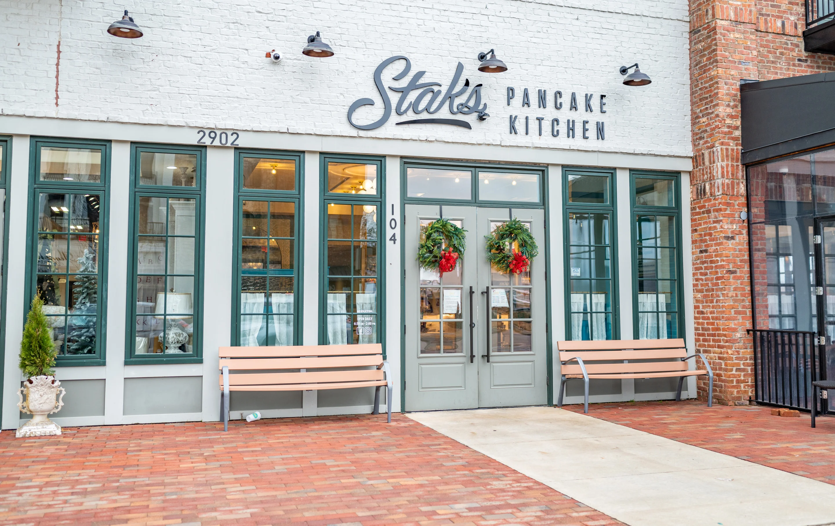 Staks Kitchen - Arlington in Arlington, TN (2)