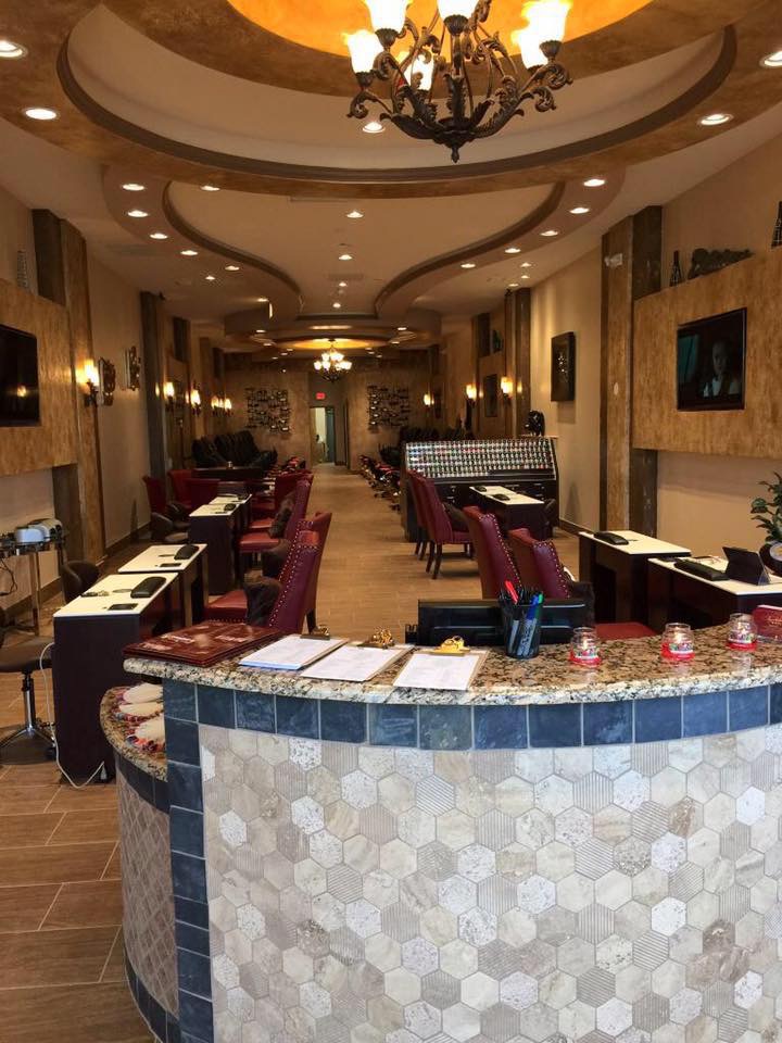 Signature Nail Salon And Spa in Orland Park, IL (2)