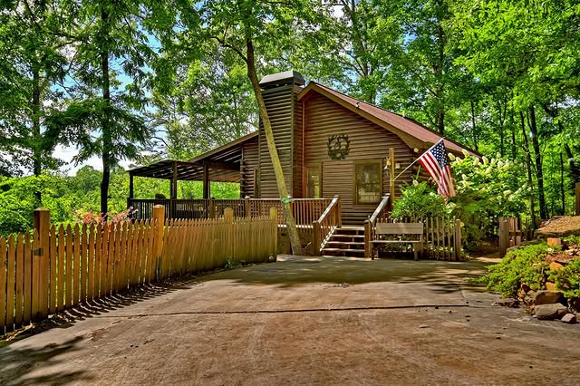 Nathan Fitts & Team, The Leading Name in Real Estate in Blue Ridge, GA (4)