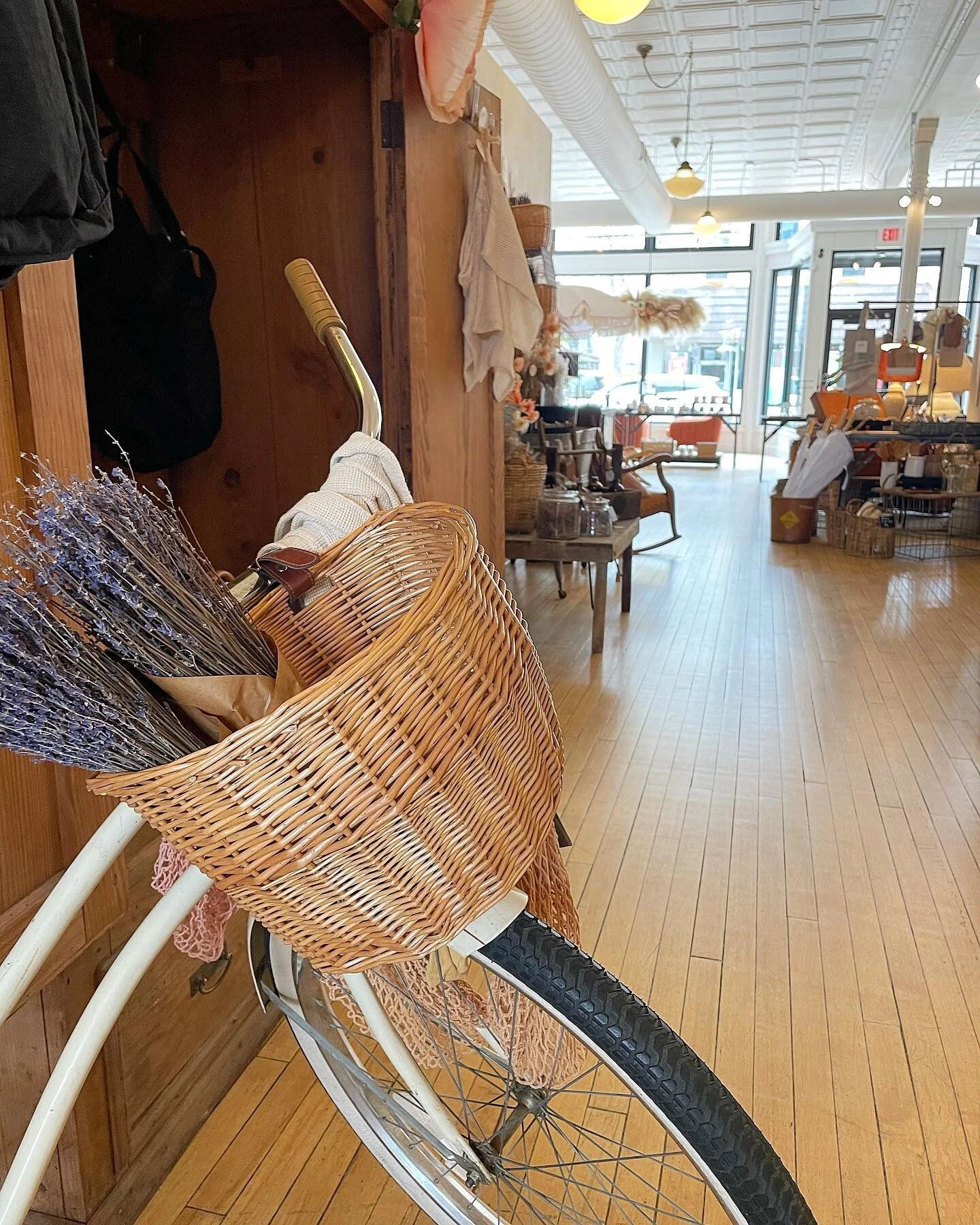 Elsewhere Market and Coffee House in Oshkosh, WI (2)