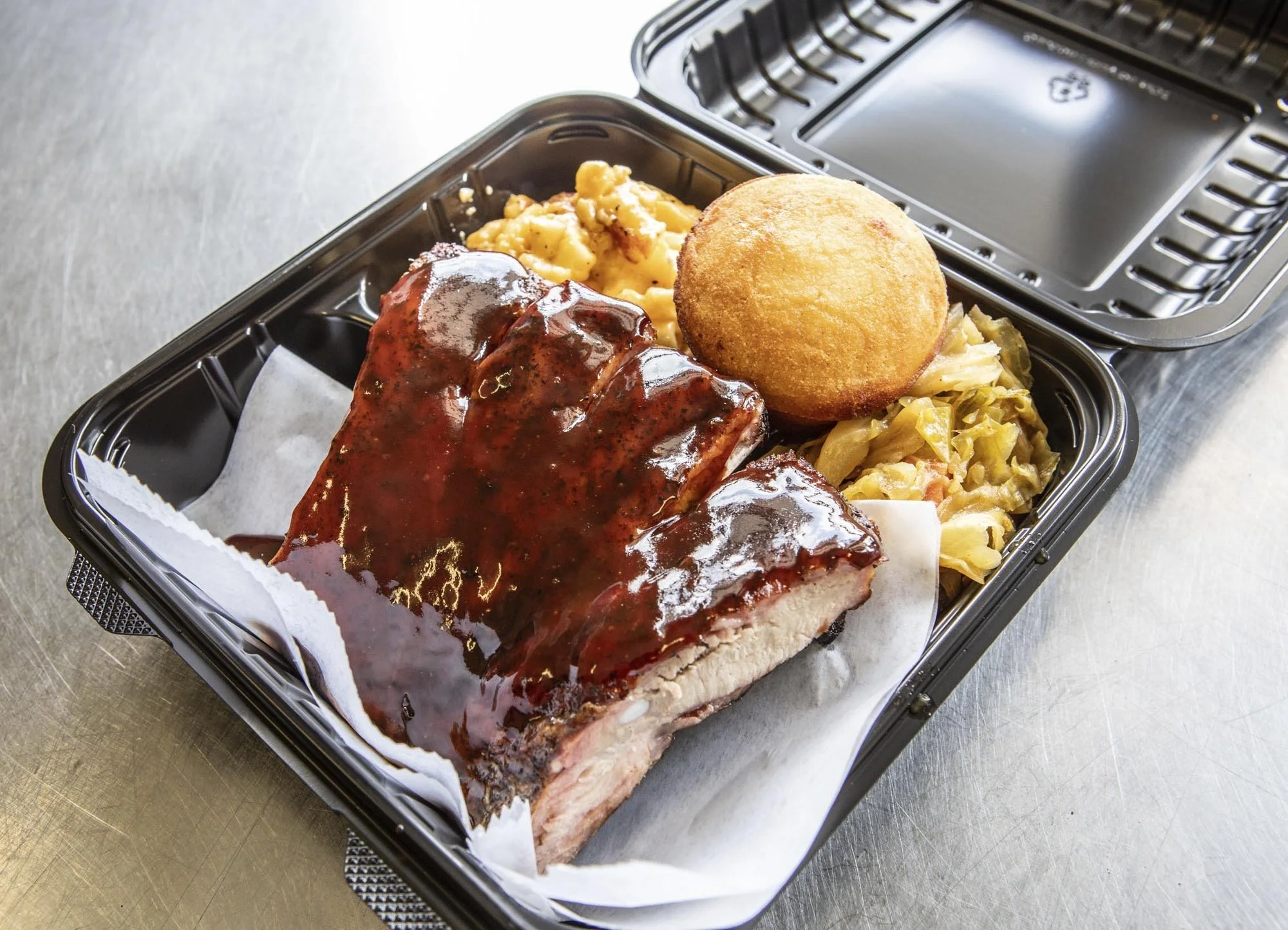 Parker & Sons BBQ in South Euclid, OH (2)
