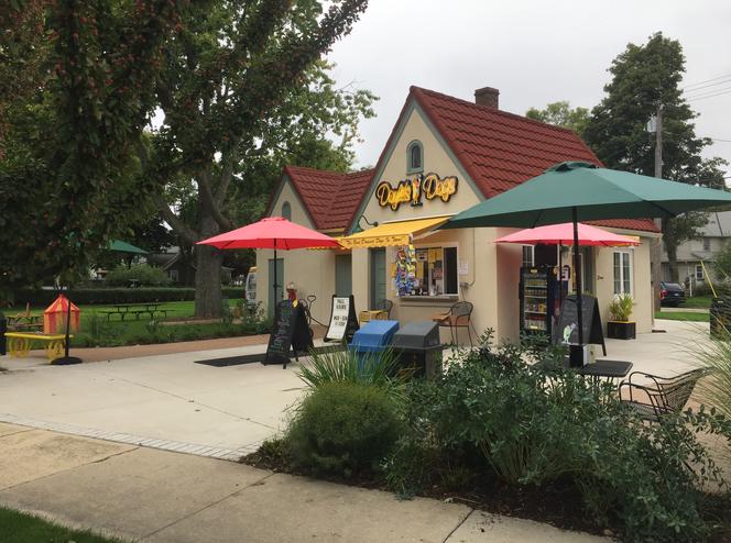Doyle's Dogs "At the Stand" in Lake Mills, WI