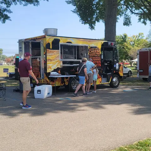 The Hangry House in Whipple, OH (3)