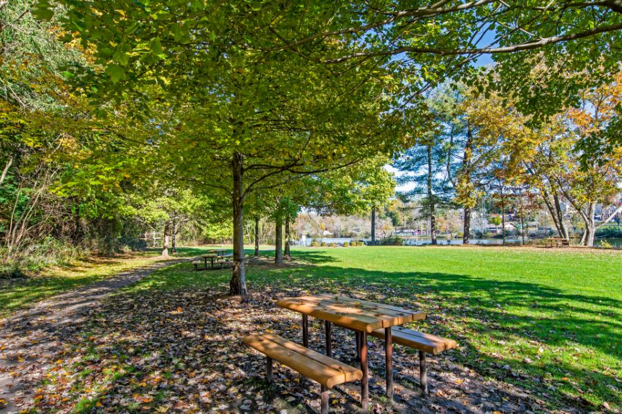 The Barry Team | Mary Gail Barry, Dana Barry and Sara Reimblad | # 1 Team in homes sold in Larchmont 2024 Real Trends in Larchmont, NY (5)
