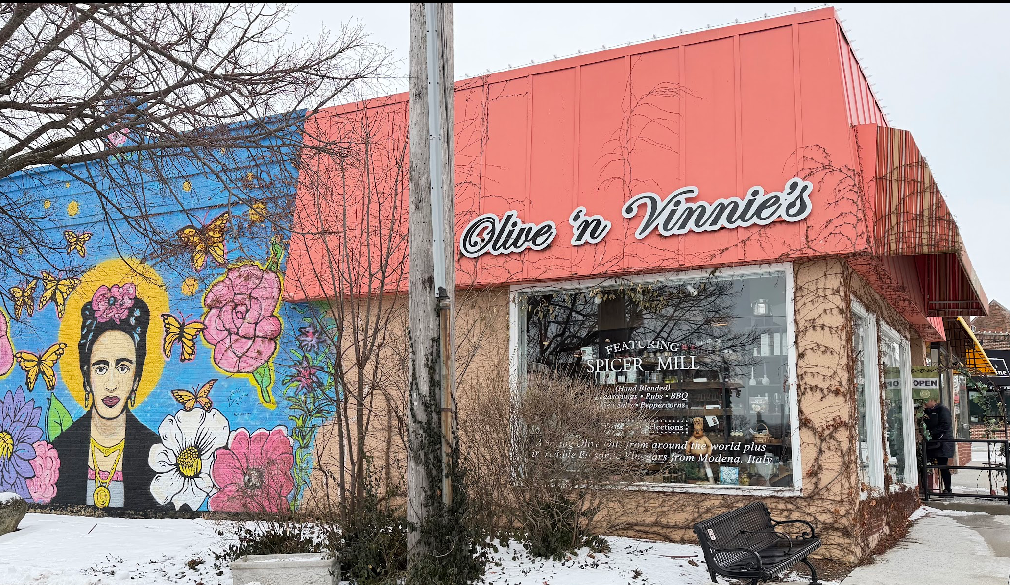 Olive 'n Vinnie's in Glen Ellyn, IL (2)