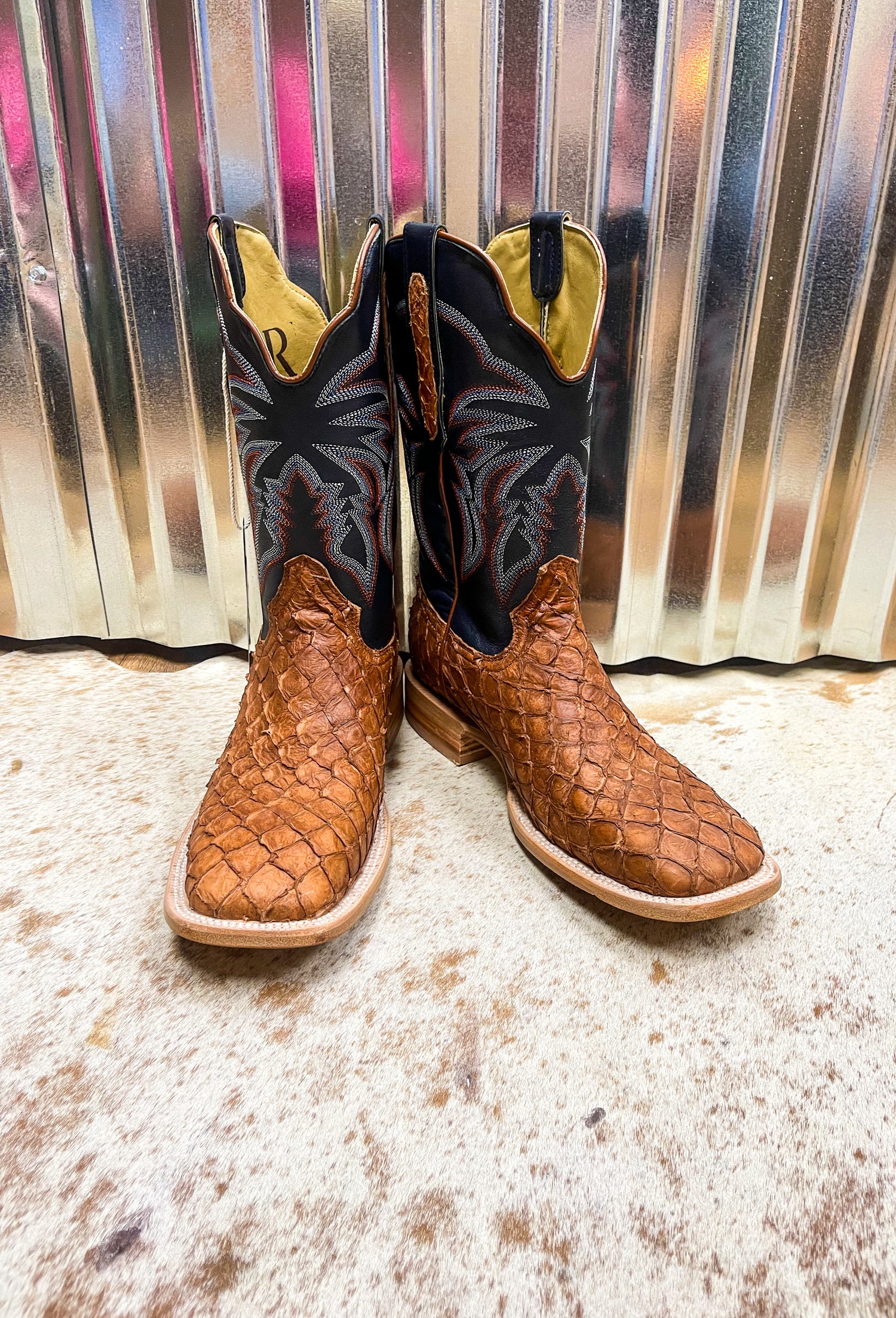 4L Western Wear in Llano, TX (2)