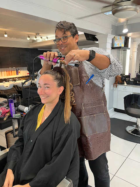 Les Ciseaux Salon and Spa in Sarasota, FL (3)