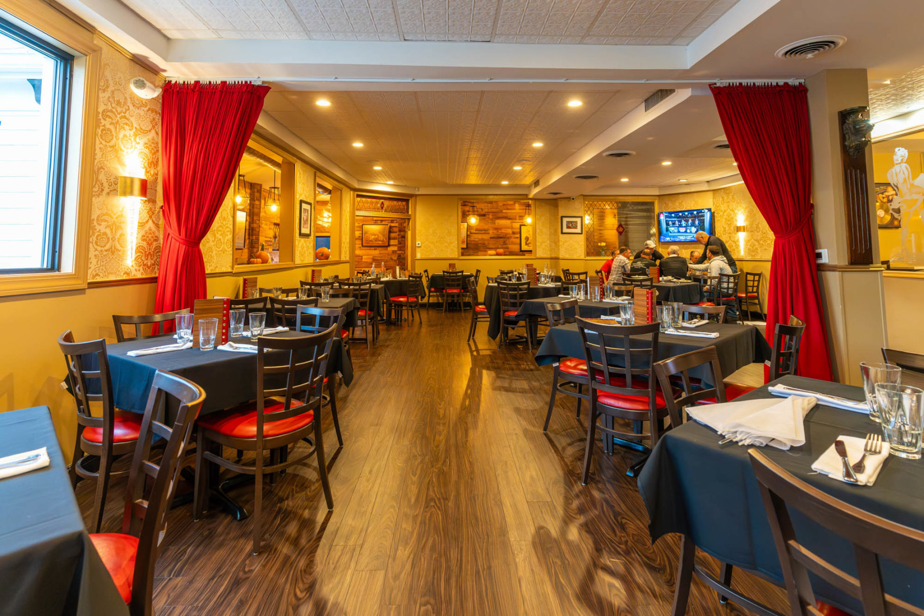 Monroe's Restaurant in Westbury, NY