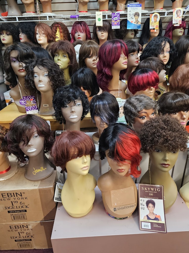 Sunny Beauty Supply & Fashions in Winter Haven, FL (4)
