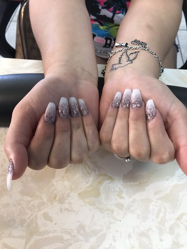 Sunny's Nails in Joshua, TX (2)
