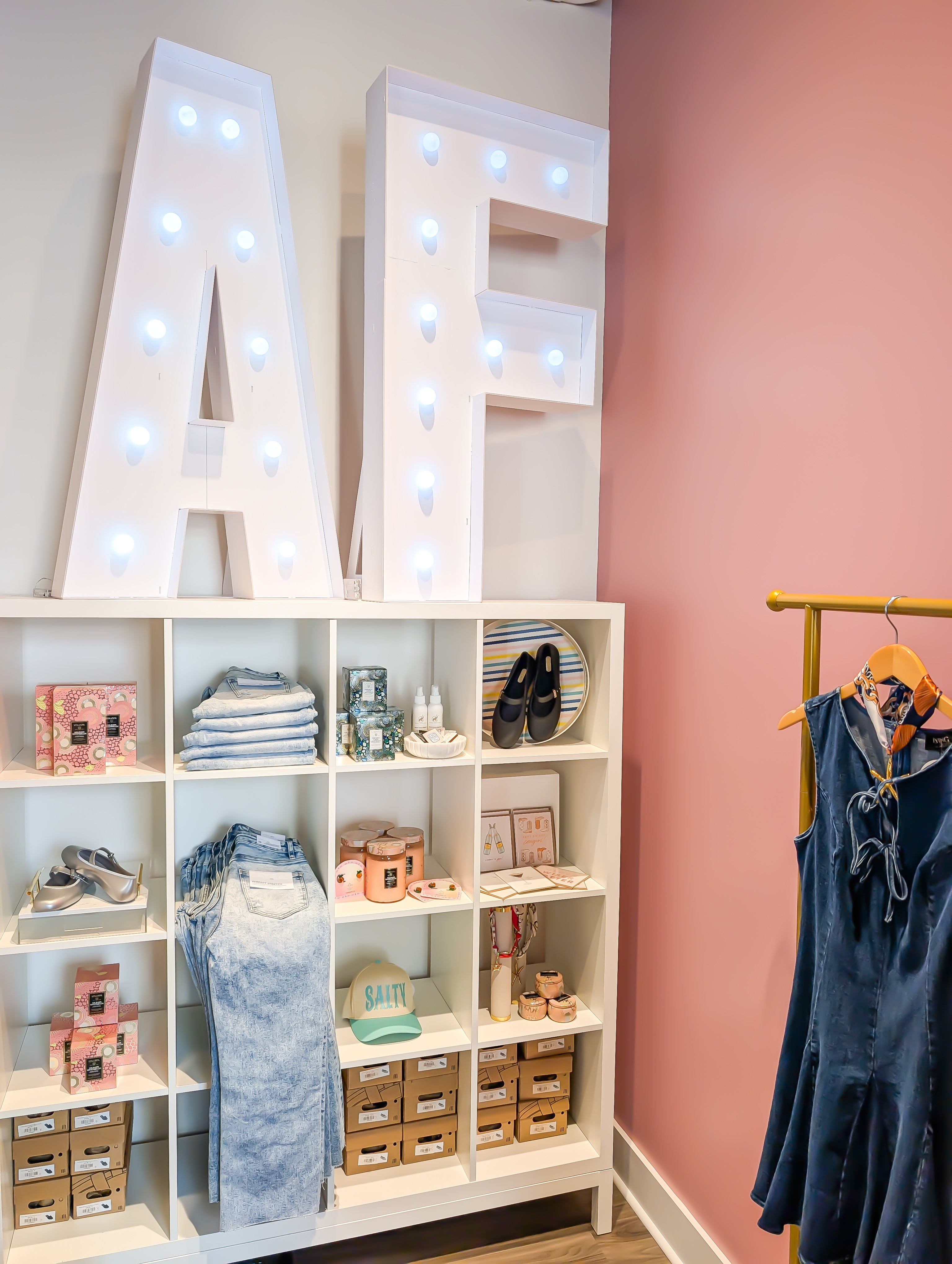 Shop Amber and Fig Boutique in Richmond Hill, GA (3)
