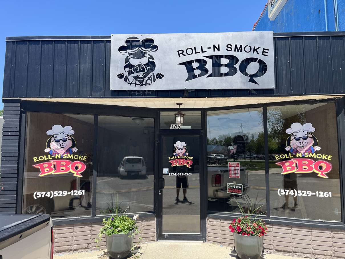 Roll-N Smoke BBQ LLC in North Webster, IN