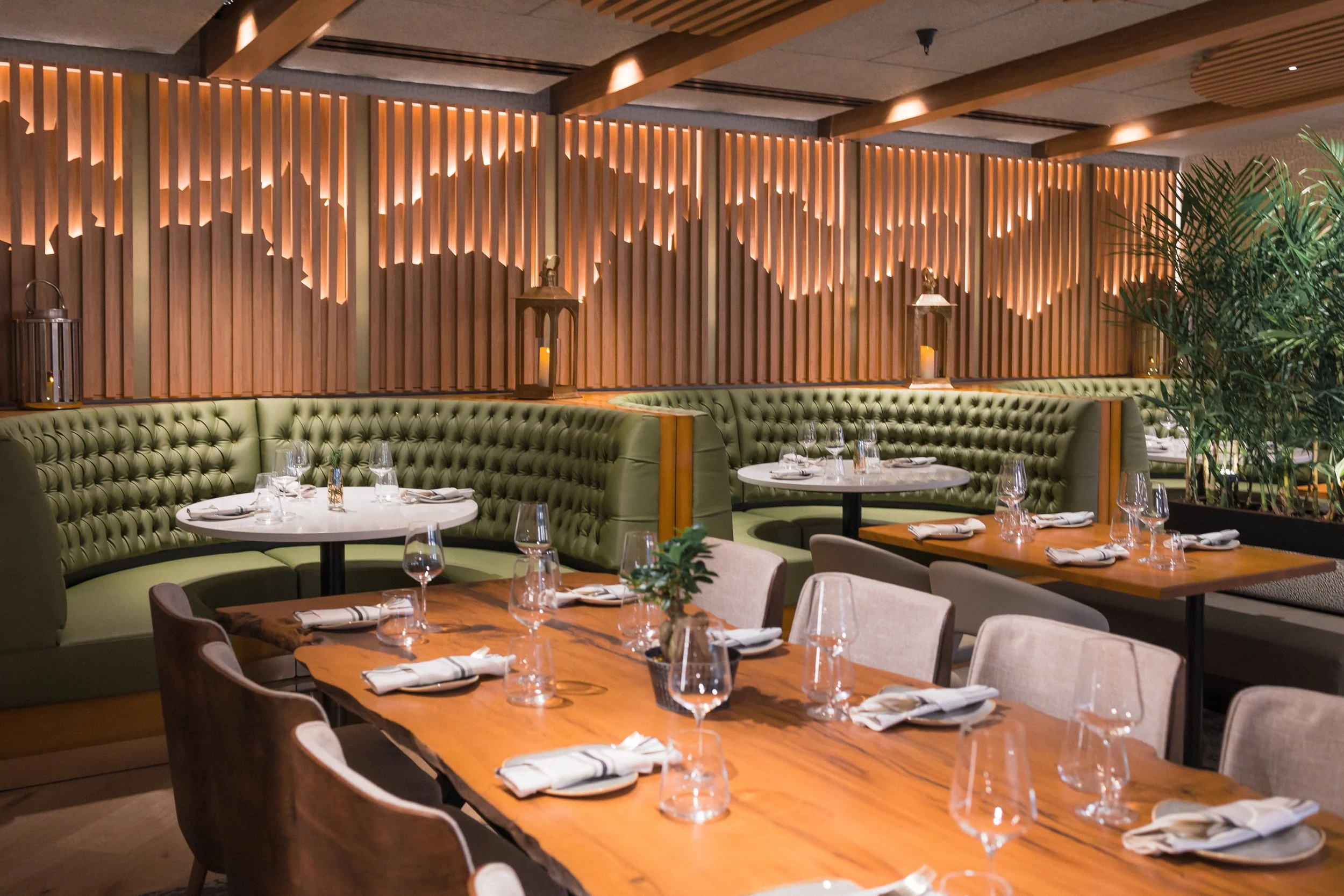 The Maple Room Restaurant & Lounge in Vienna, VA (2)