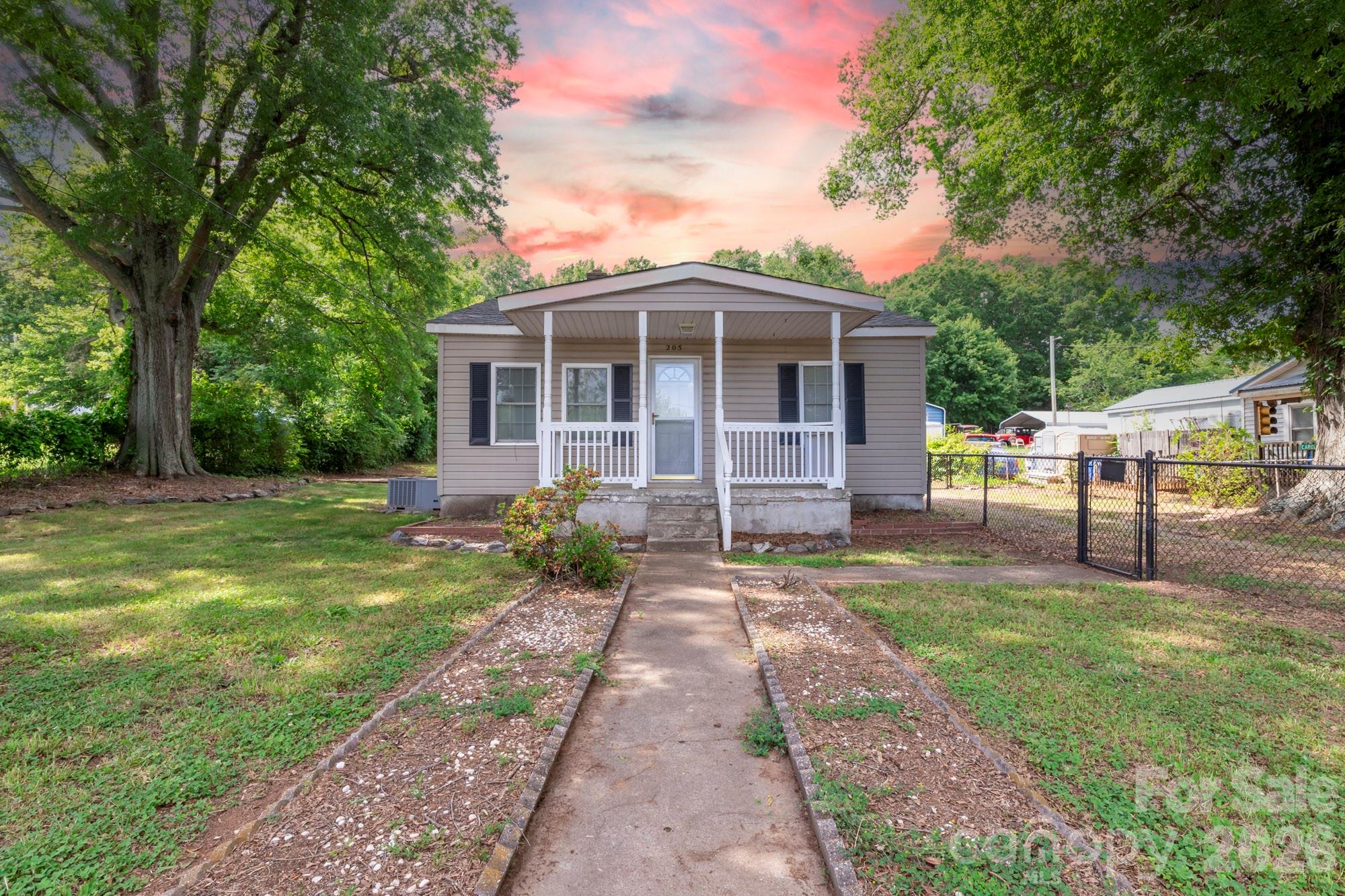 Jolly Realty Group in Kings Mountain, NC (4)
