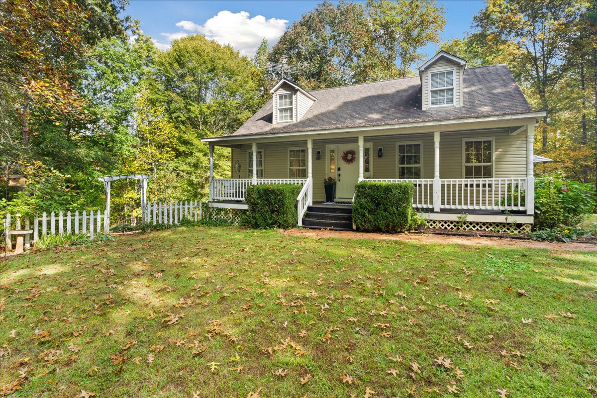 Christina Holmes, Virginia Realtor in Forest, VA (4)