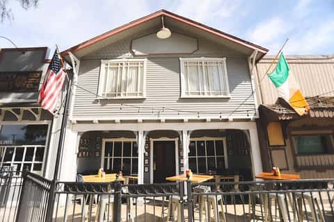 Lucky Fools Pub in Moorpark, CA (5)