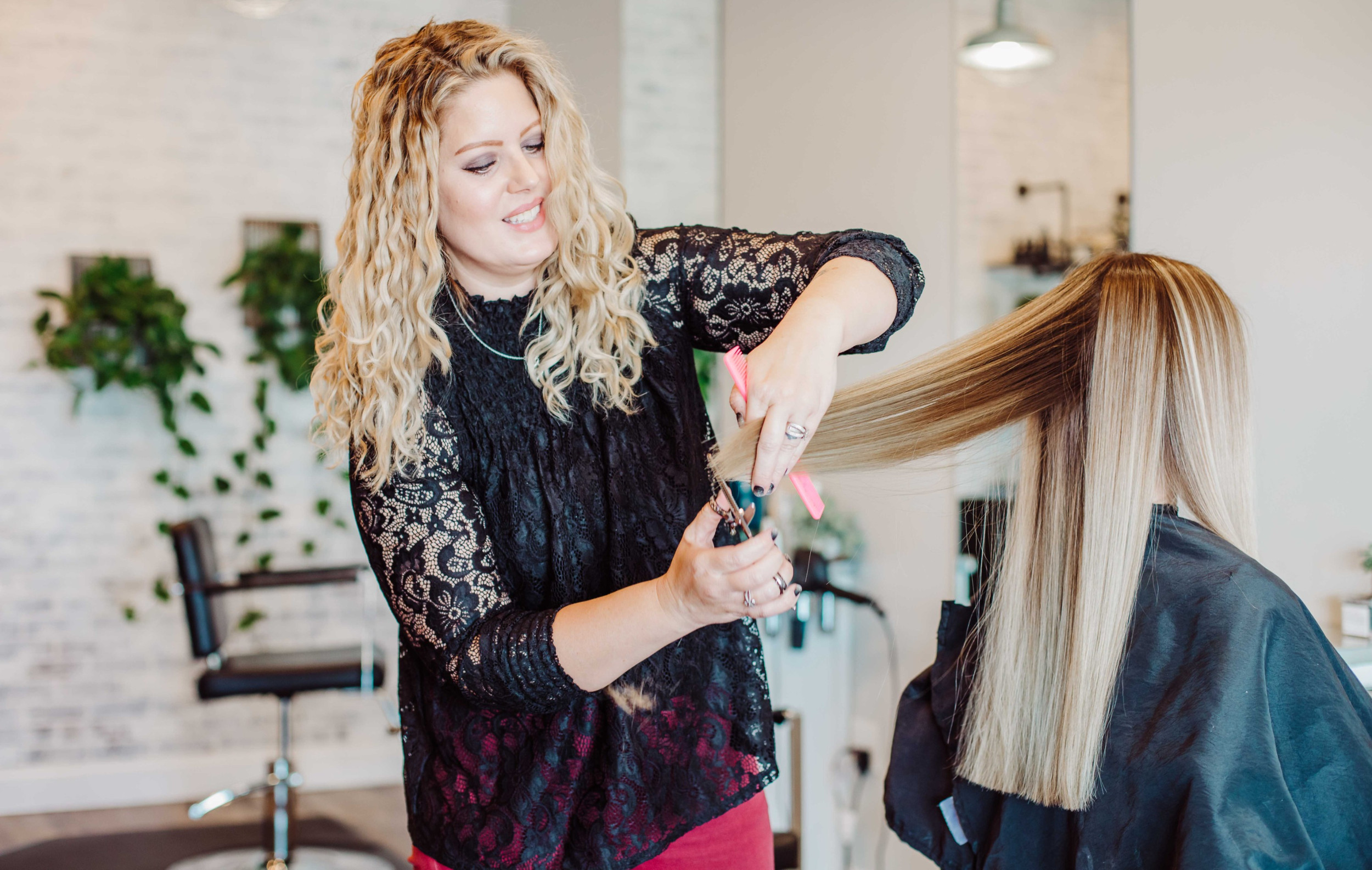 Reveal Salon in Plainfield, IN