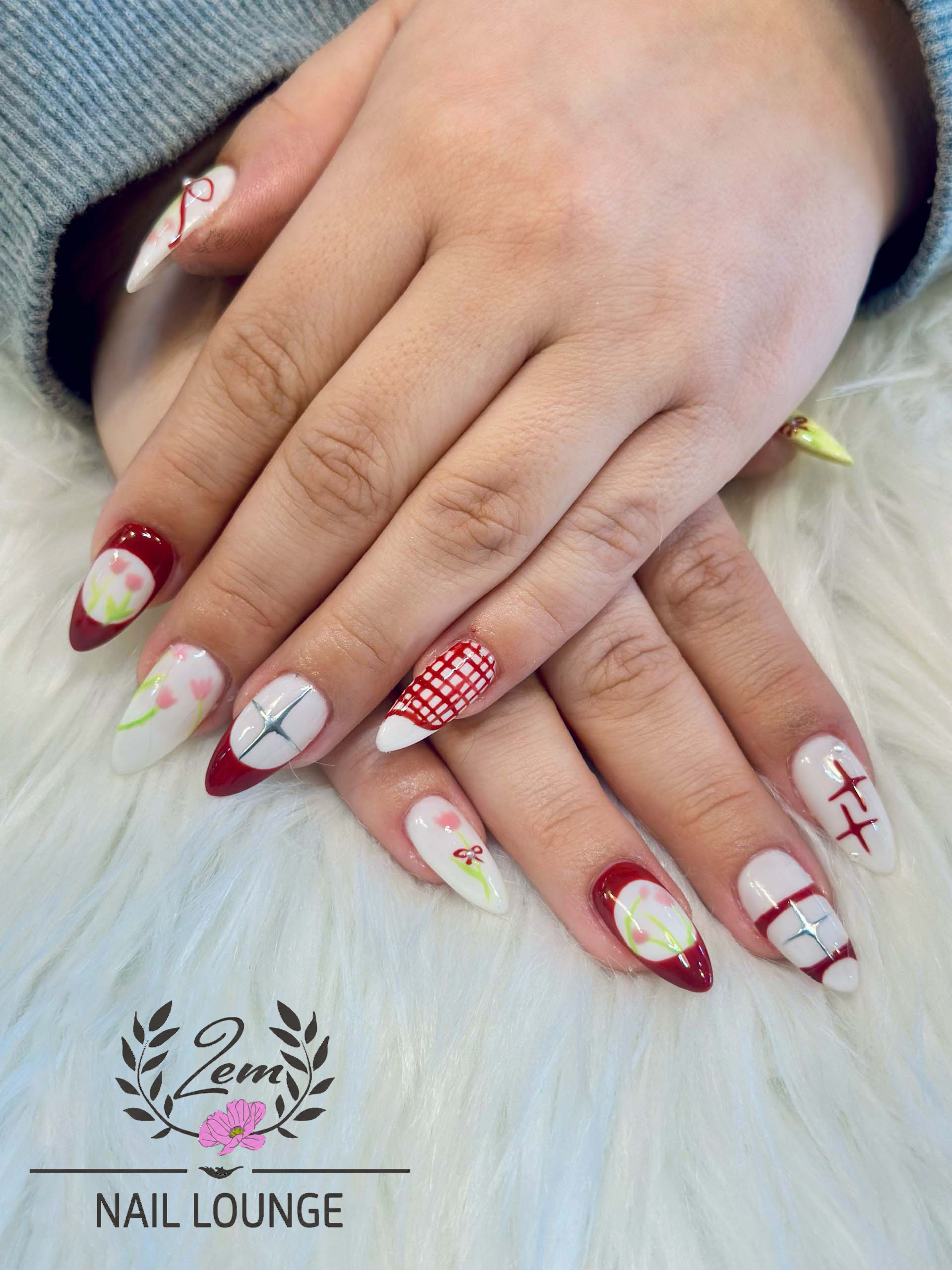 2EM Nail Lounge in Irvine, CA
