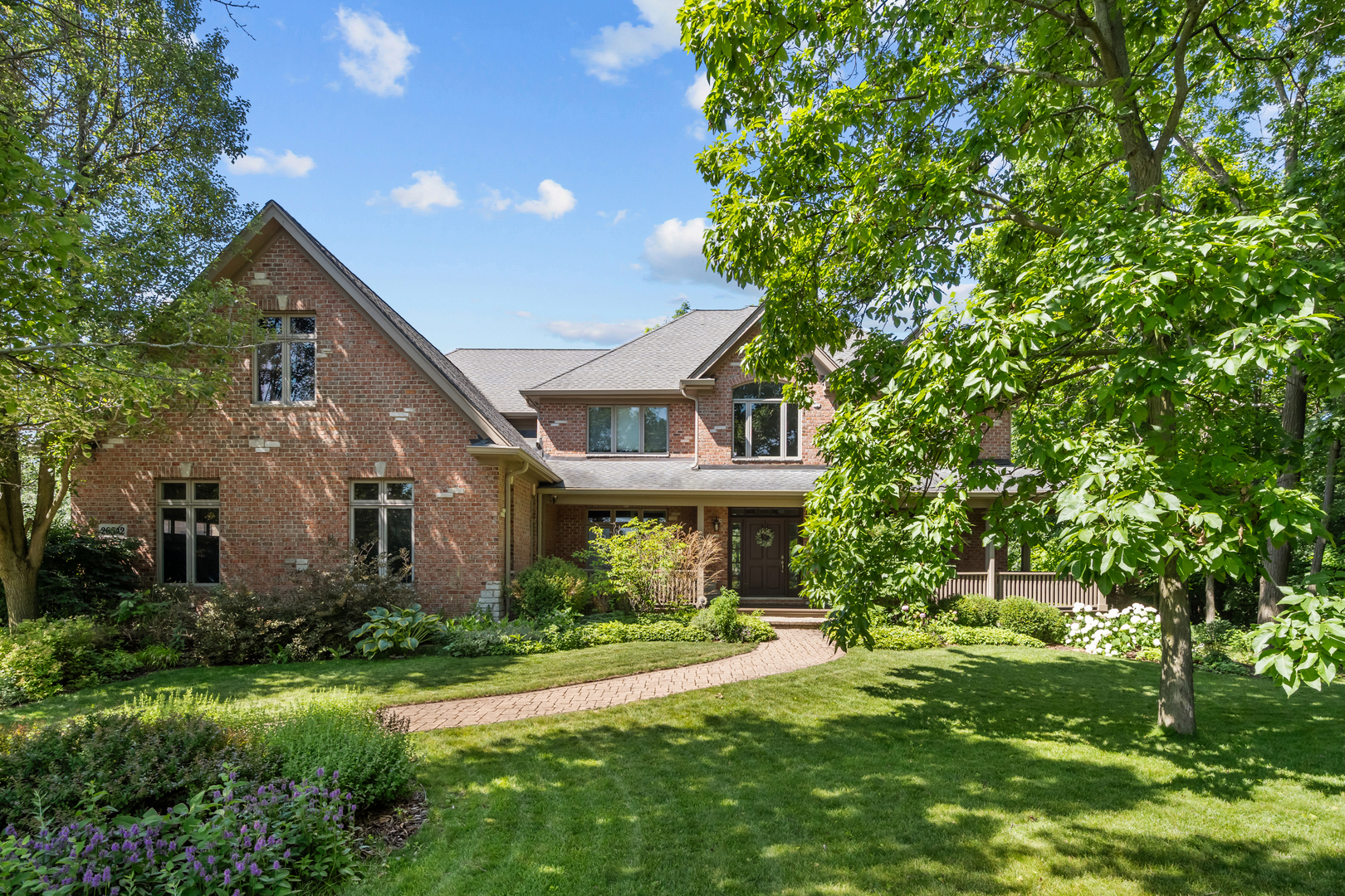 Lyn Wise Group | @properties Christie's International Real Estate in Highland Park, IL