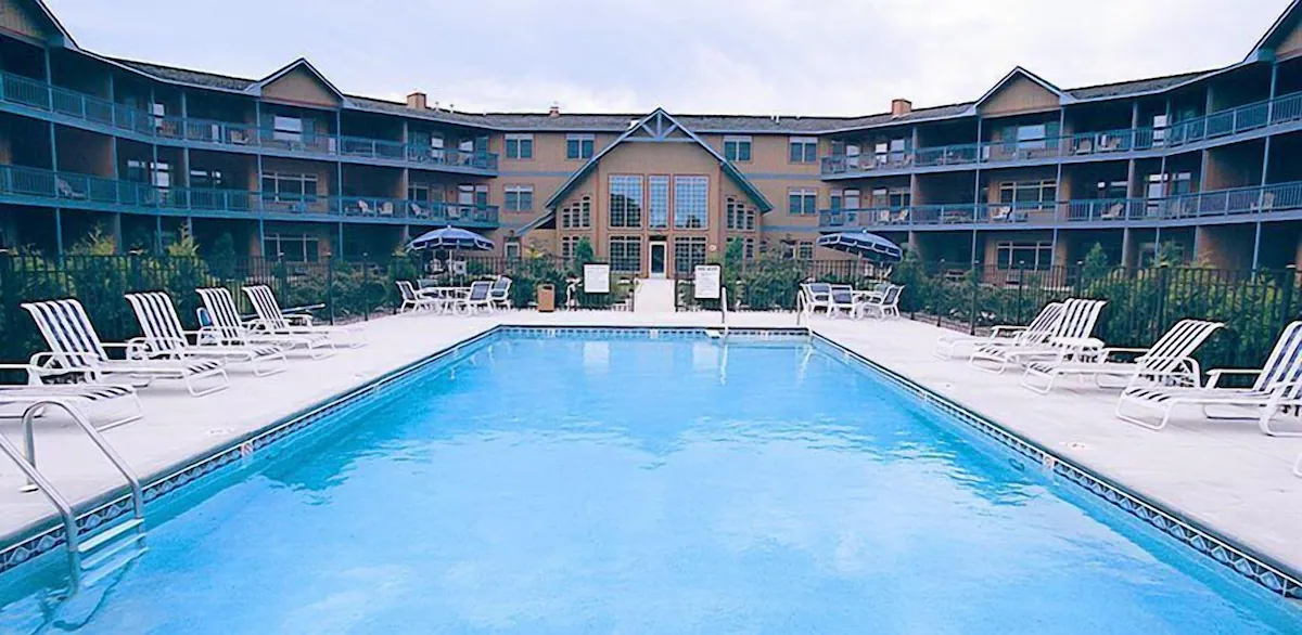 Scandinavian Lodge in Sister Bay, WI (2)