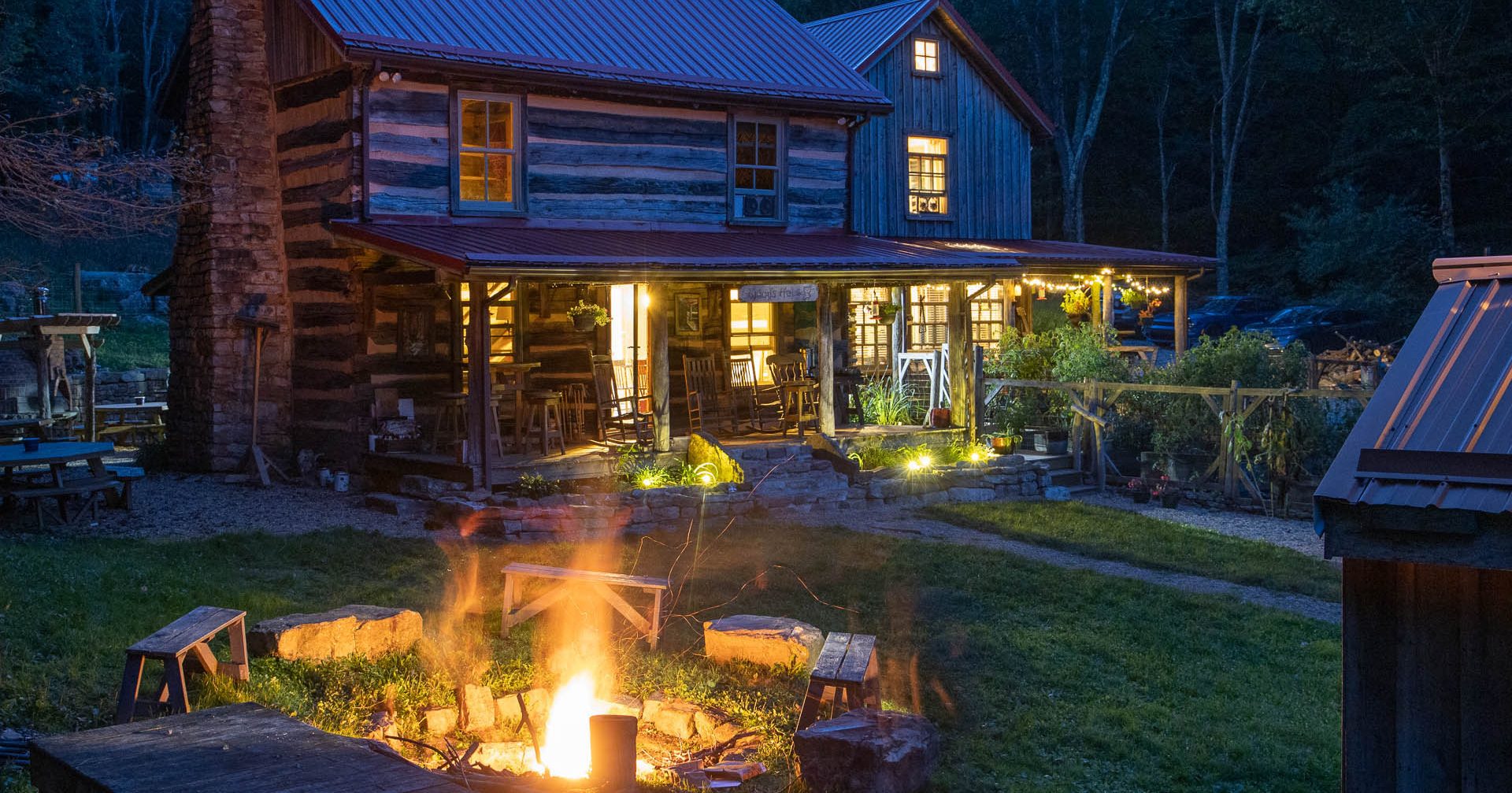 Woods Hole Hostel in Pearisburg, VA