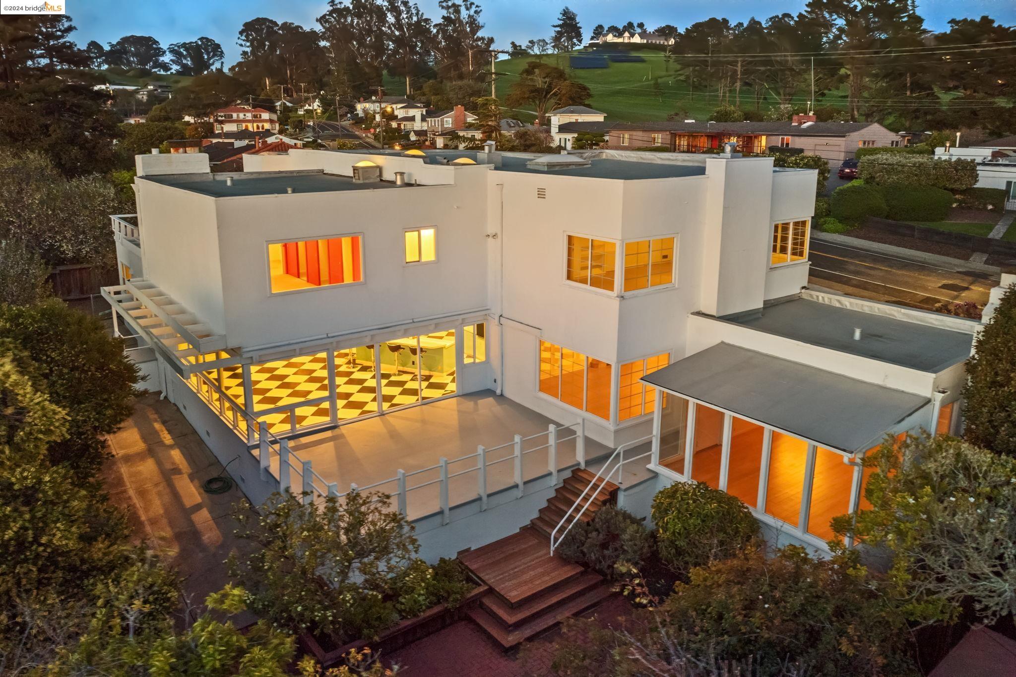 Little Hill Real Estate - Rachel Melby & Rachel Sheftel in El Cerrito, CA (2)