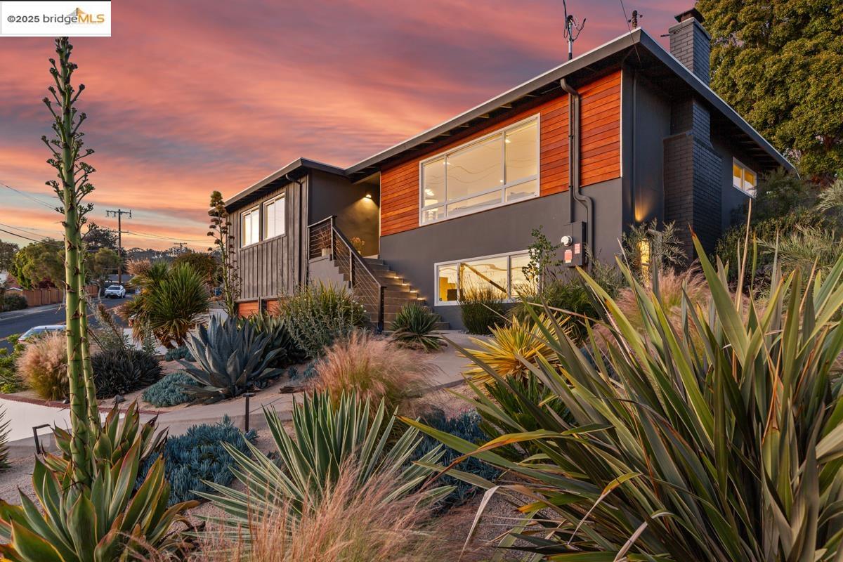 Little Hill Real Estate - Rachel Melby & Rachel Sheftel in El Cerrito, CA (4)