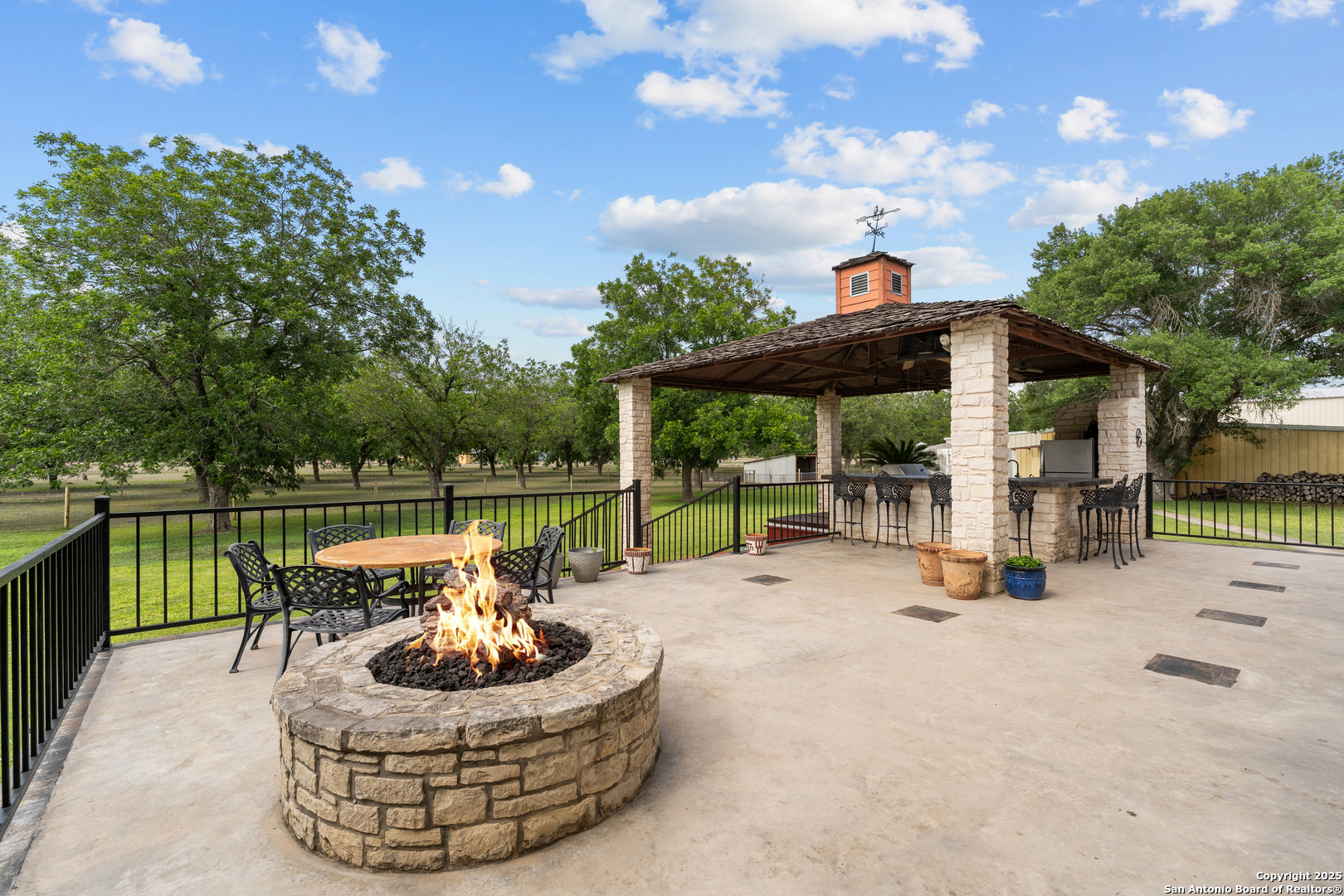 Hayes Heritage Realty,LLC. in La Vernia, TX (5)