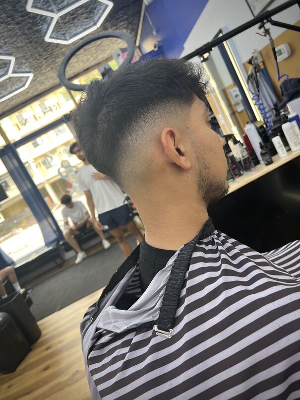 Regent Cuts Barbershop in Madison, WI (5)